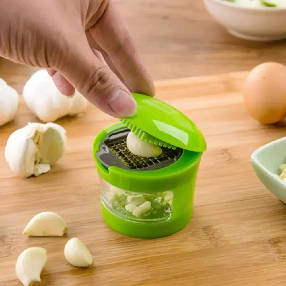 1Pcs Multifunction Plastic Garlic Press Presser Crusher Slicer Grater Dicing Slicing and Storage Kitchen Vegetable Tool