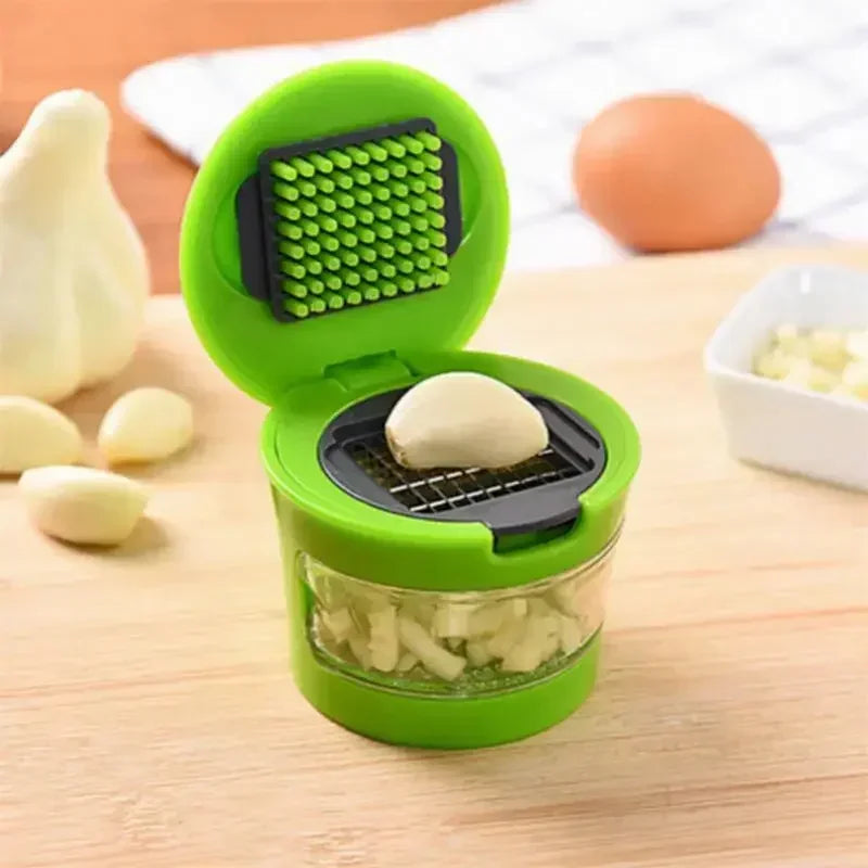 1Pcs Multifunction Plastic Garlic Press Presser Crusher Slicer Grater Dicing Slicing and Storage Kitchen Vegetable Tool