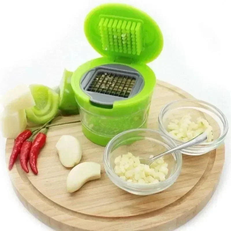 1Pcs Multifunction Plastic Garlic Press Presser Crusher Slicer Grater Dicing Slicing and Storage Kitchen Vegetable Tool