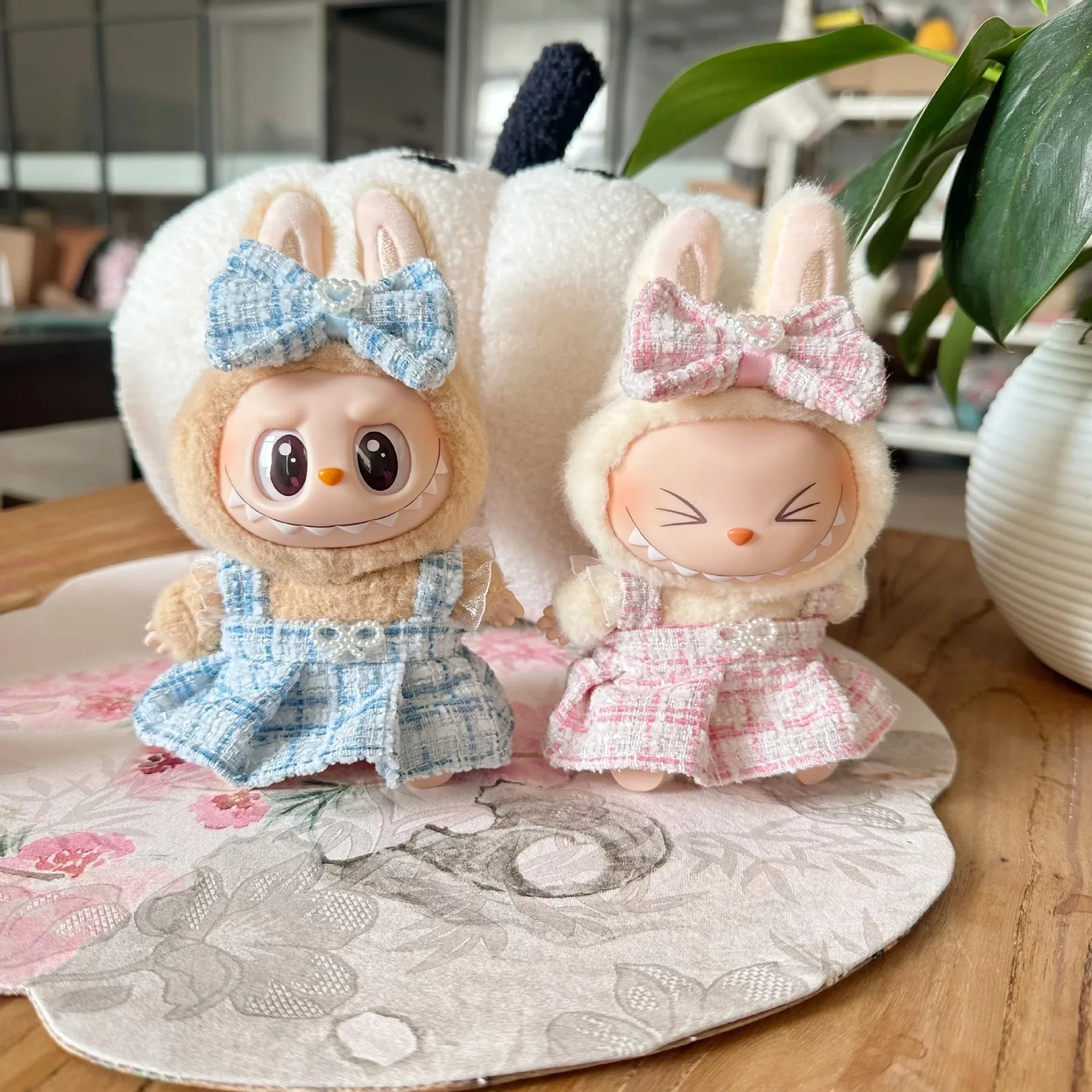 Cute Labubu Doll Outfit Accessories Classic Dress Set for 17CM V2 Mini Dolls Clothing Girl Kid Gift Labubu clothes luxury